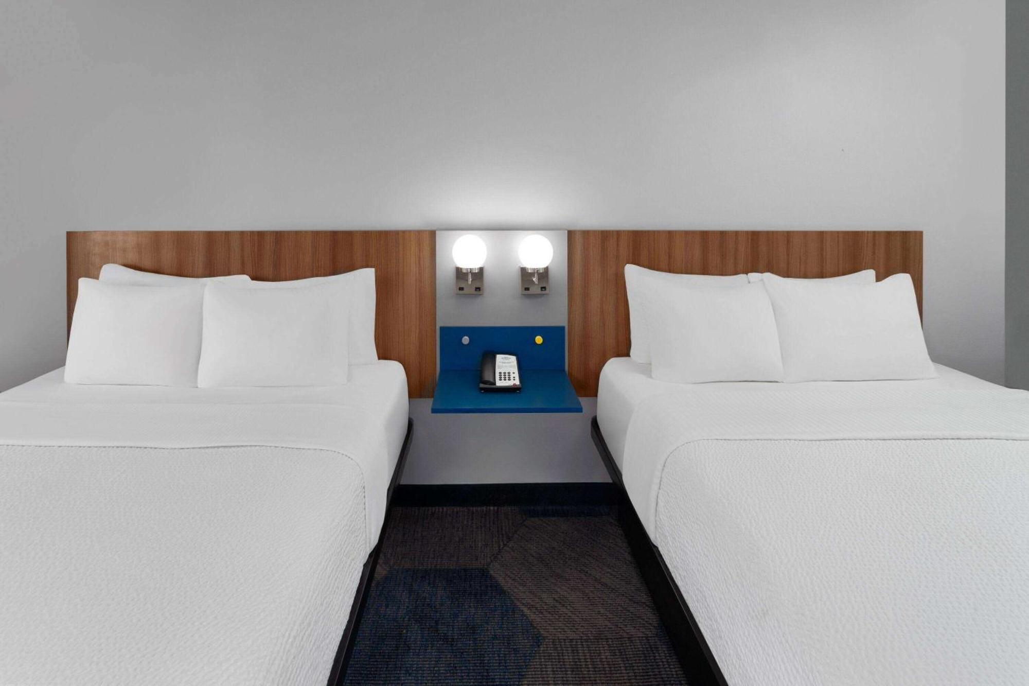 Microtel Inn By Wyndham Janesville Esterno foto