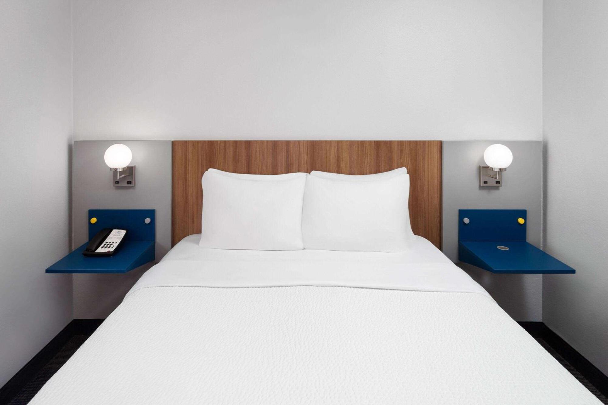 Microtel Inn By Wyndham Janesville Esterno foto