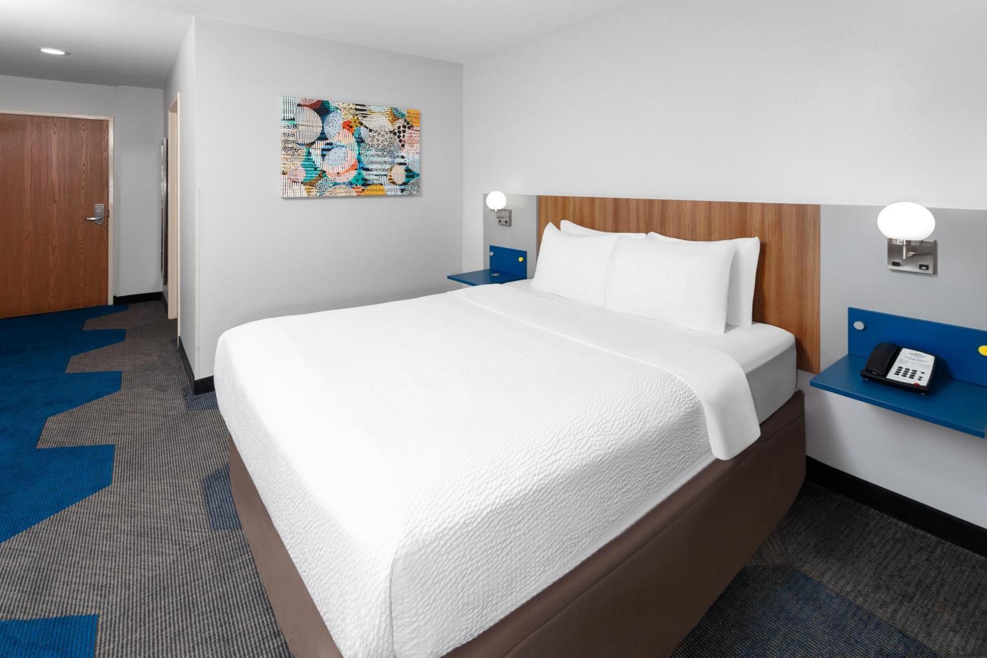 Microtel Inn By Wyndham Janesville Esterno foto