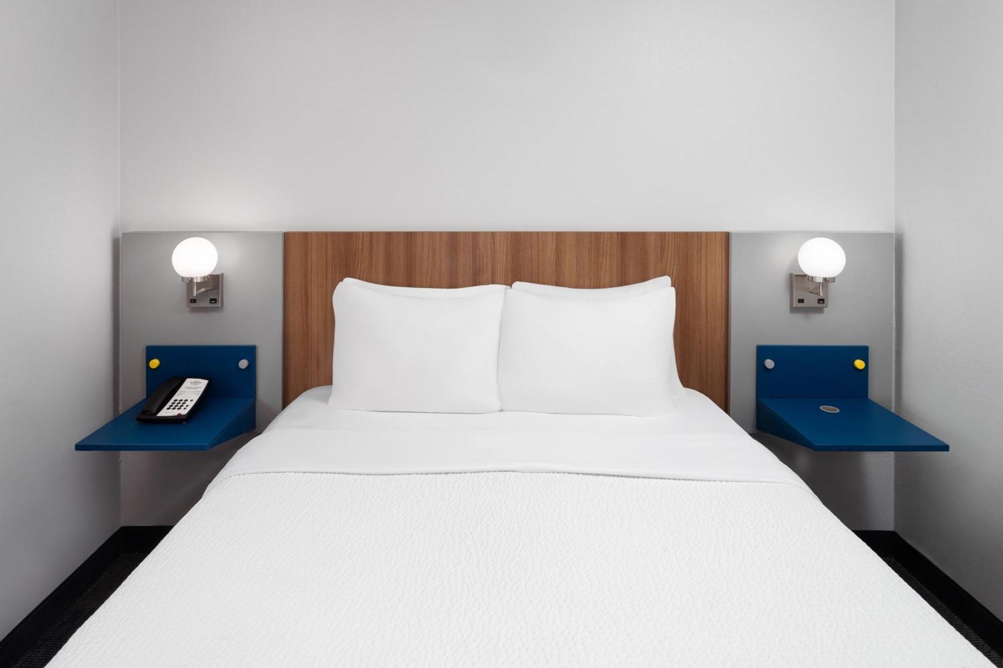 Microtel Inn By Wyndham Janesville Esterno foto