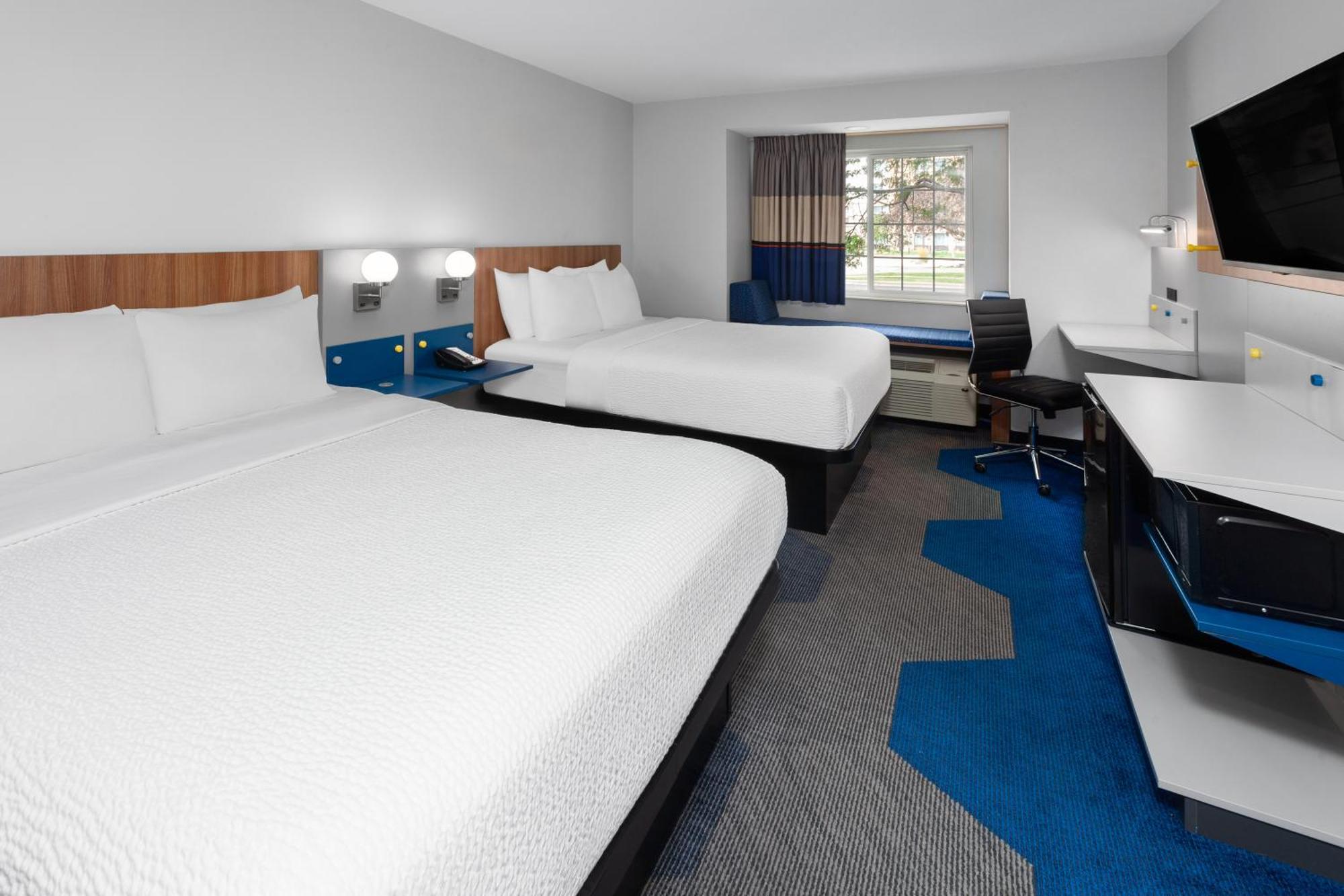 Microtel Inn By Wyndham Janesville Esterno foto