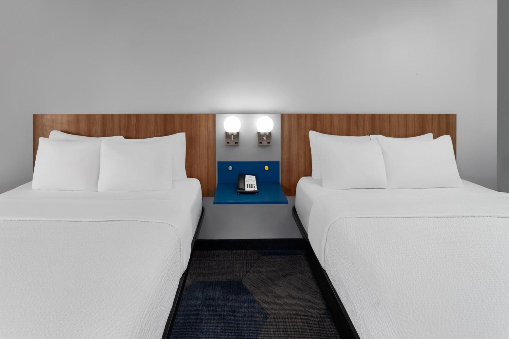 Microtel Inn By Wyndham Janesville Esterno foto